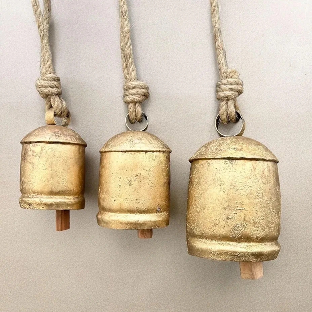 Rustic Cow Bells On Rope - Picture 6 of 6